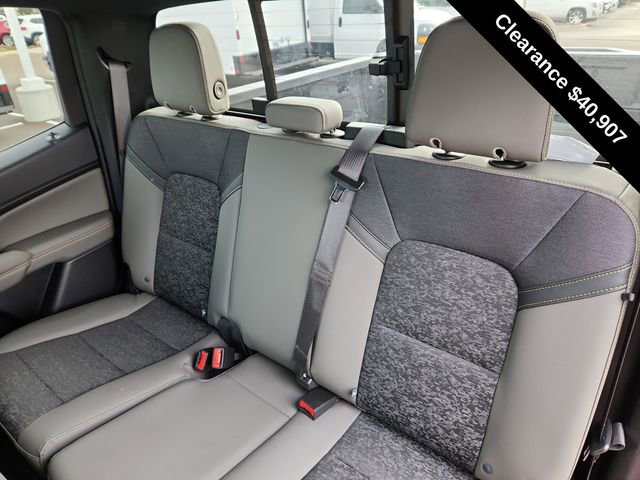 Used 2024 Chevrolet Colorado ZR2 w/ Technology Package image 24