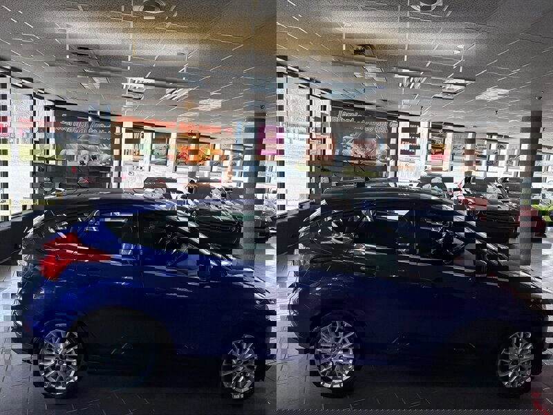 Used 2013 Ford Focus Titanium w/ Luxury Pkg image 5