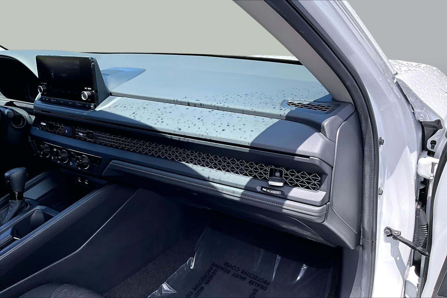 Used 2024 Honda Accord EX image 18