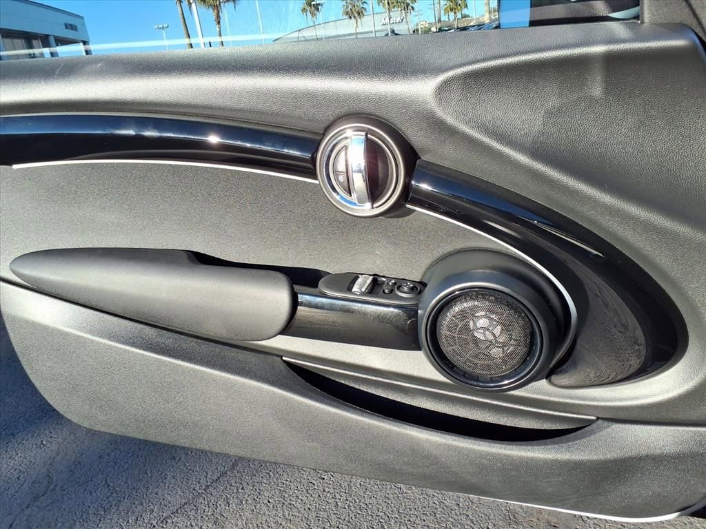 Used 2022 MINI Cooper SE image 24