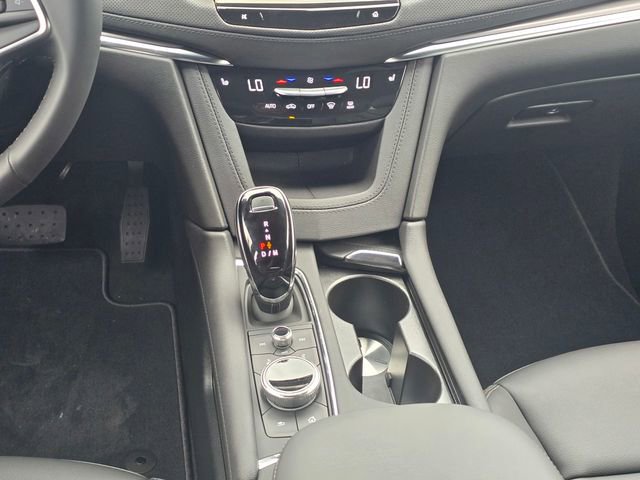 New 2026 Cadillac XT5 Luxury image 17