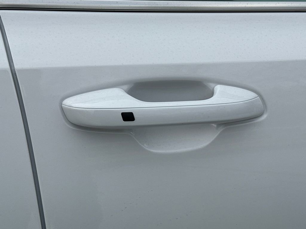 New 2026 Kia Sorento S w/ S Panoramic Sunroof Package image 8