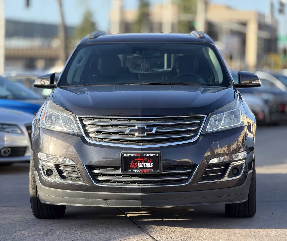Used 2017 Chevrolet Traverse Premier AWD/4WD image 2