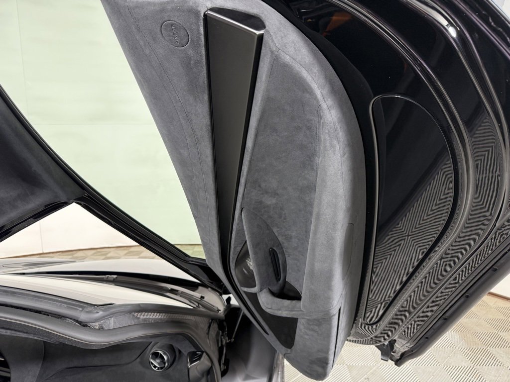 Used 2024 McLaren 750S image 19