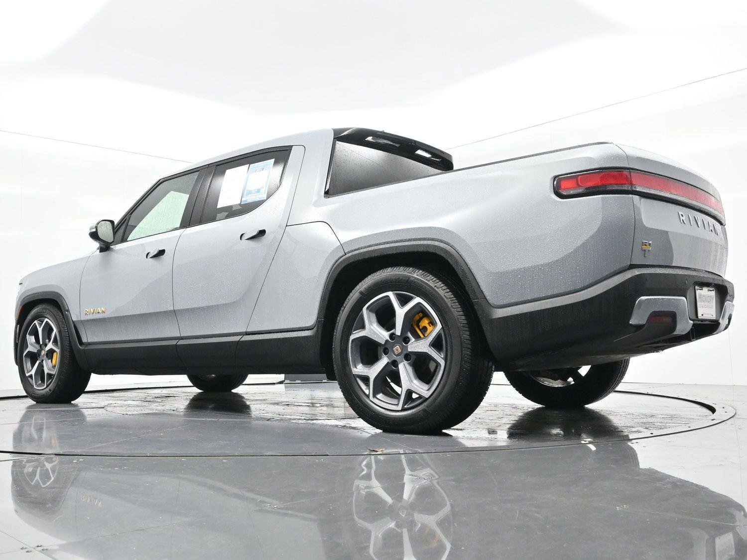 Used 2022 Rivian R1T Adventure image 48