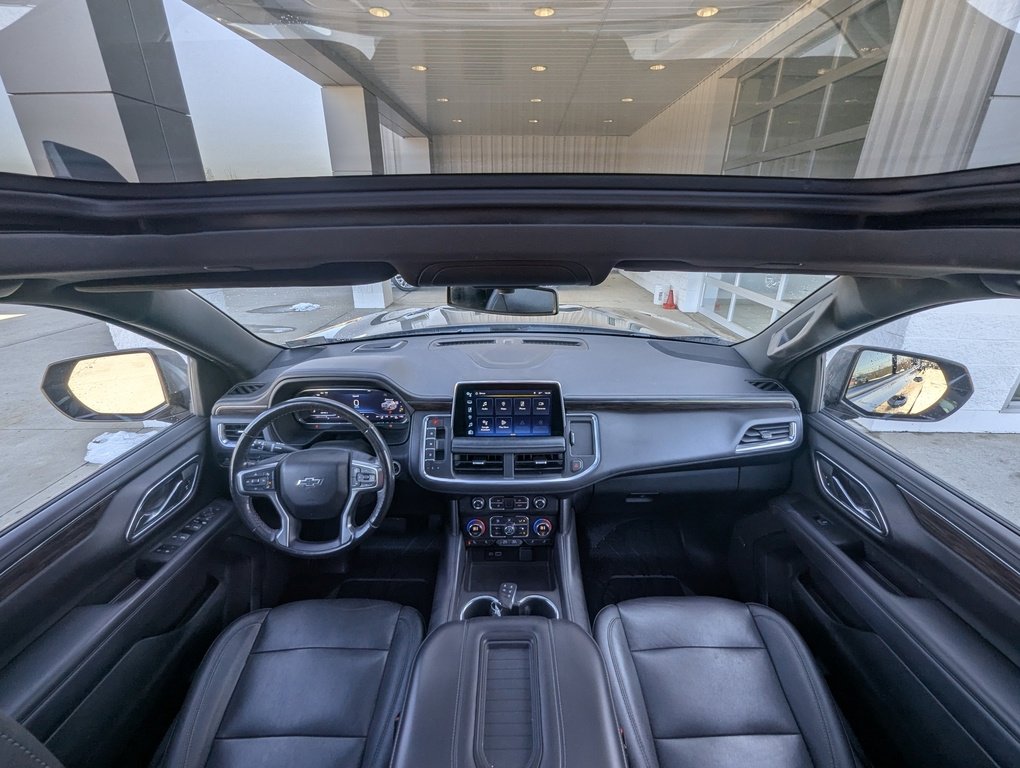 Used 2022 Chevrolet Suburban Z71 w/ Luxury Package image 29