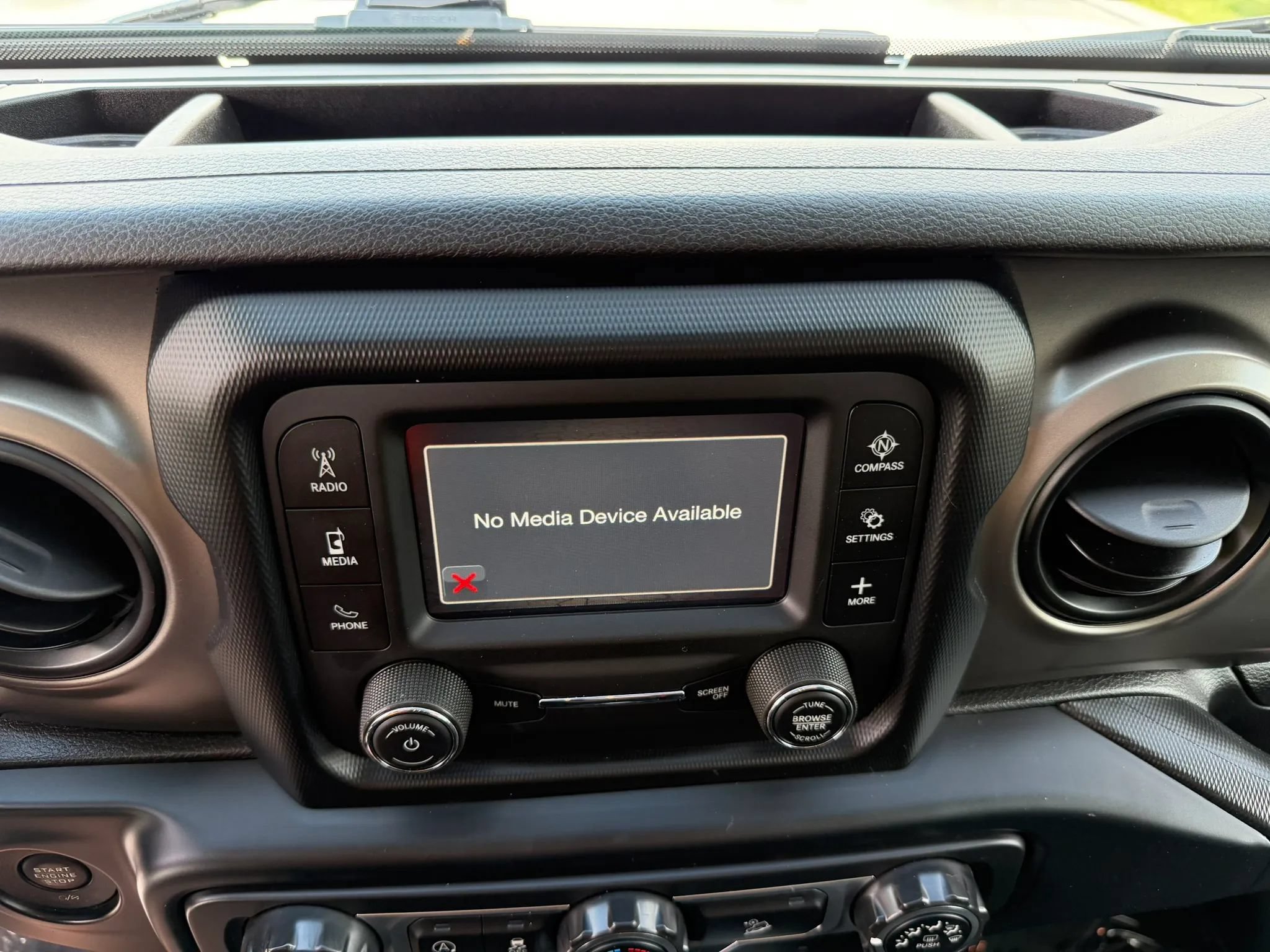 Used 2019 Jeep Wrangler Unlimited Sport S AWD/4WD image 20