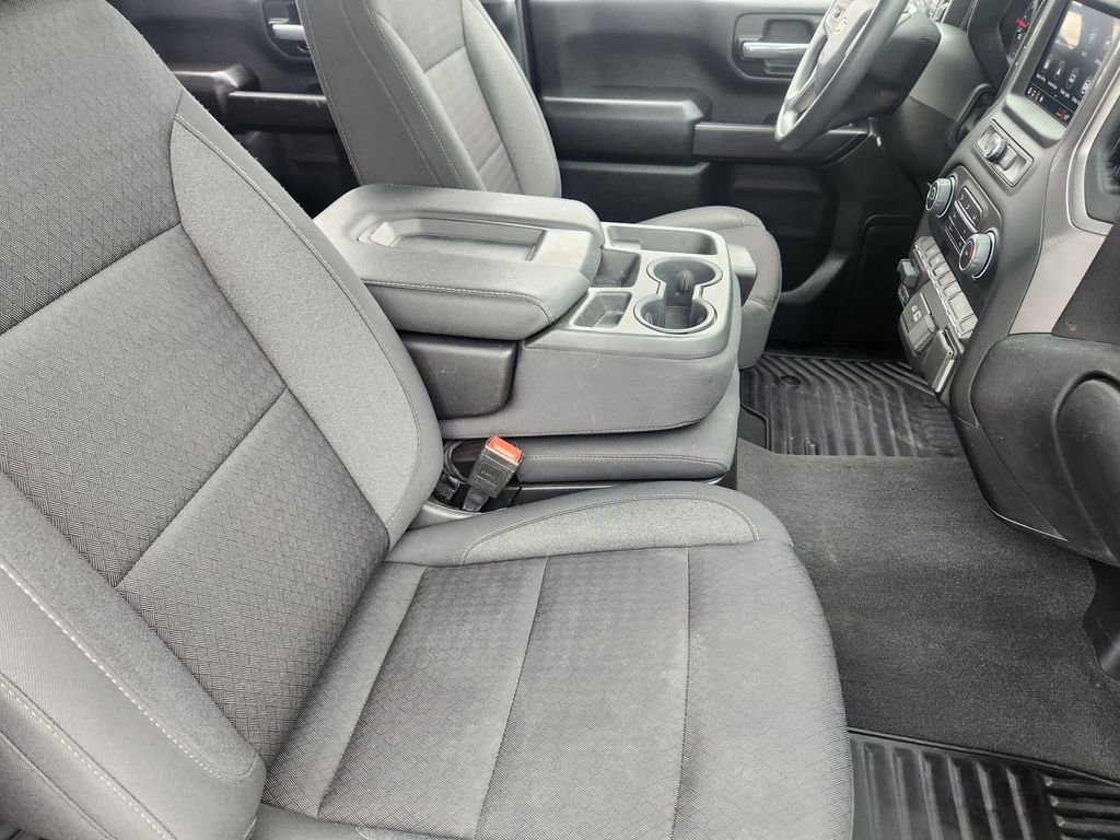 Used 2024 Chevrolet Silverado 2500 Custom w/ Custom Value Package image 15