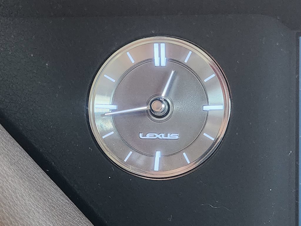 Used 2020 Lexus LS 500 w/ Accessory Package (Z1) RWD image 18