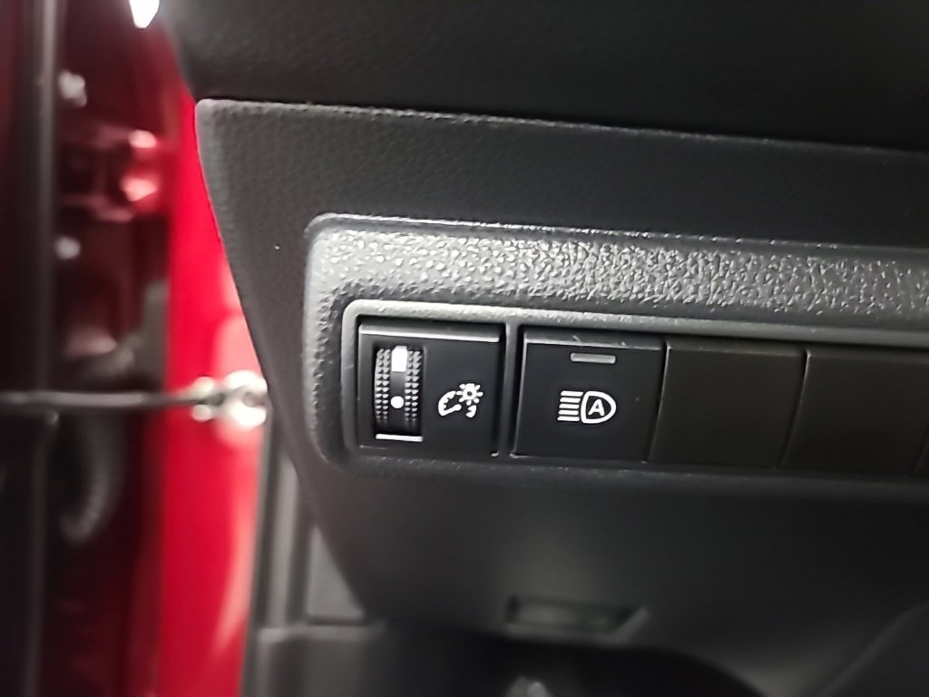 Used 2025 Toyota Corolla LE FWD image 29