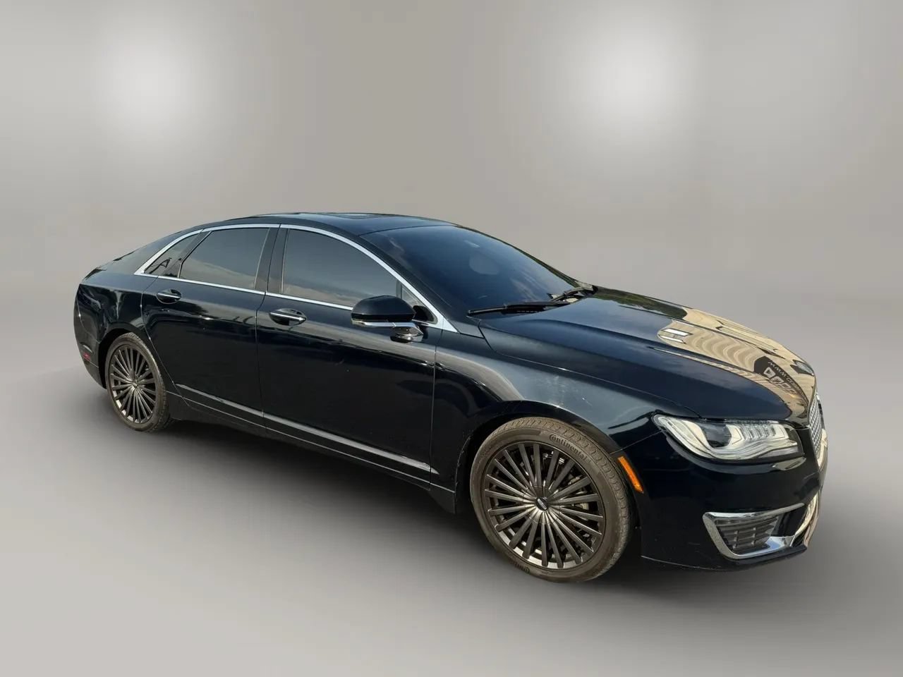 Used 2017 Lincoln MKZ Reserve w/ Climate Package AWD/4WD image 3