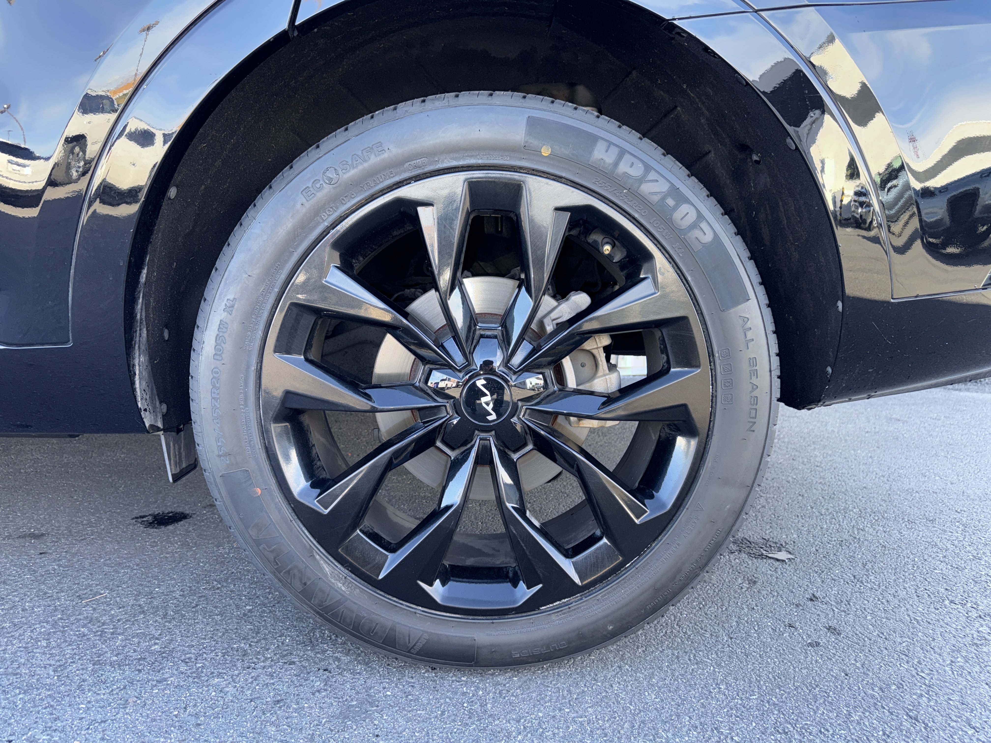 Used 2023 Kia Sorento SX image 3