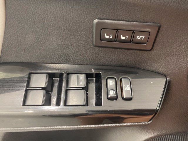 Used 2016 Toyota RAV4 Limited w/ Protection Package AWD/4WD image 28