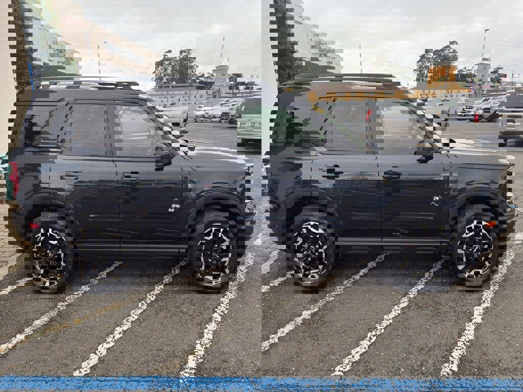 Used 2022 Ford Bronco Sport Outer Banks w/ Tech Package image 22