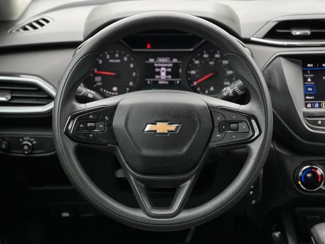 Used 2021 Chevrolet TrailBlazer LS FWD image 31