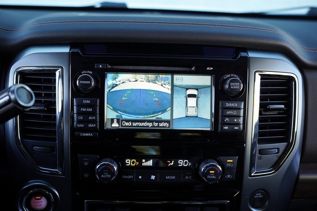 Used 2018 Nissan Titan Platinum Reserve image 30