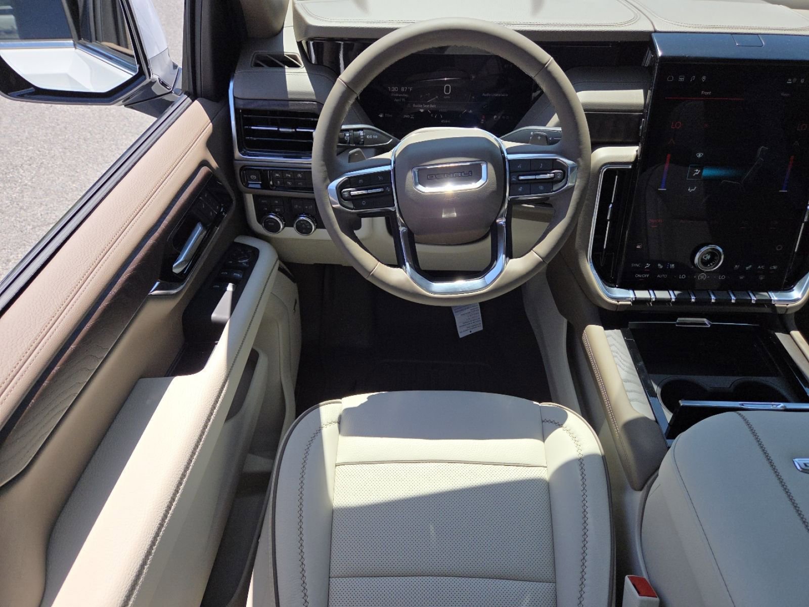 New 2026 GMC Yukon Denali w/ Sun & Power Step Package image 31