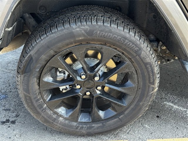 Used 2021 Jeep Wrangler Unlimited Sahara w/ Cold Weather Group image 12