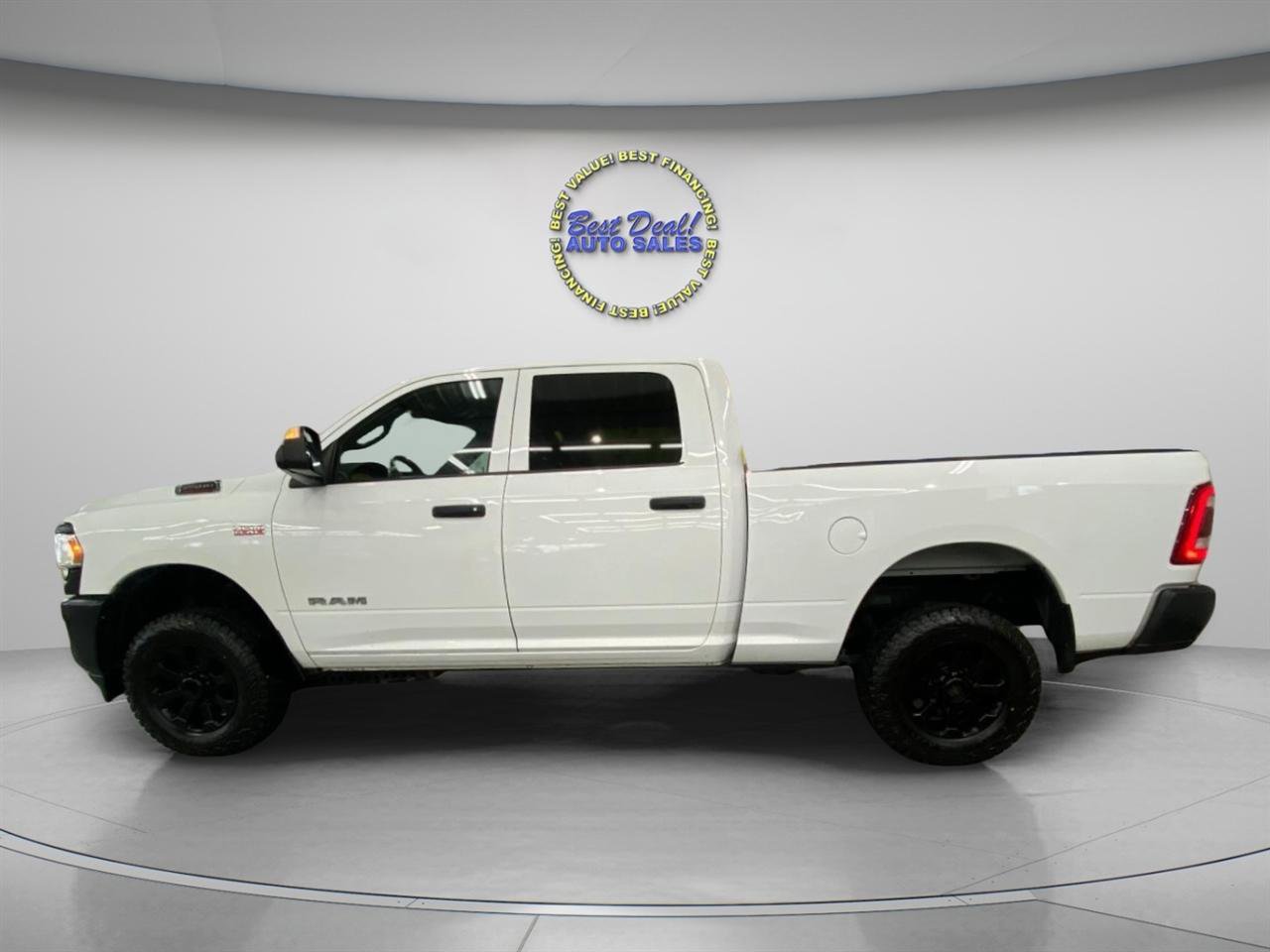 Used 2021 RAM 2500 Tradesman w/ Protection Group AWD/4WD image 3