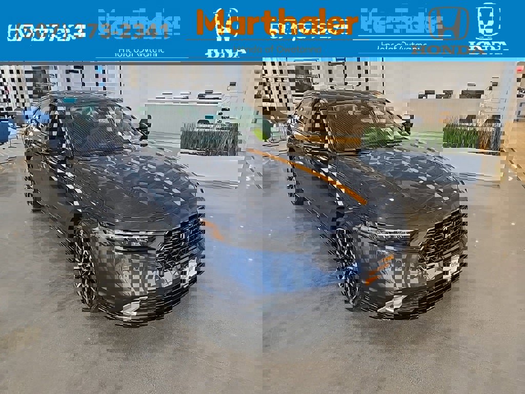 New 2025 Honda Accord Touring image 7