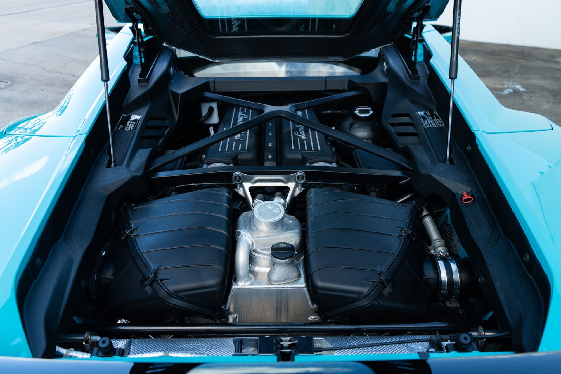 Used 2023 Lamborghini Huracan Tecnica RWD image 41