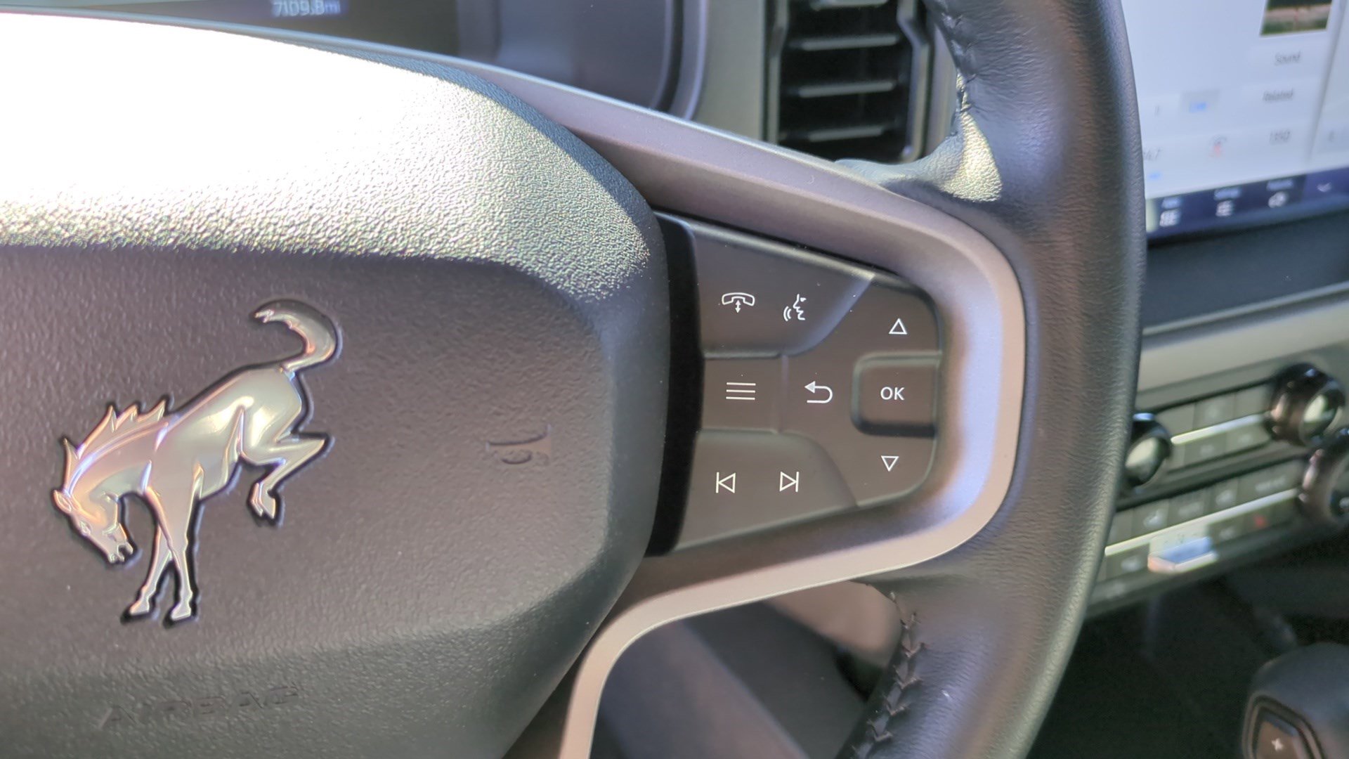 Used 2024 Ford Bronco Everglades image 16