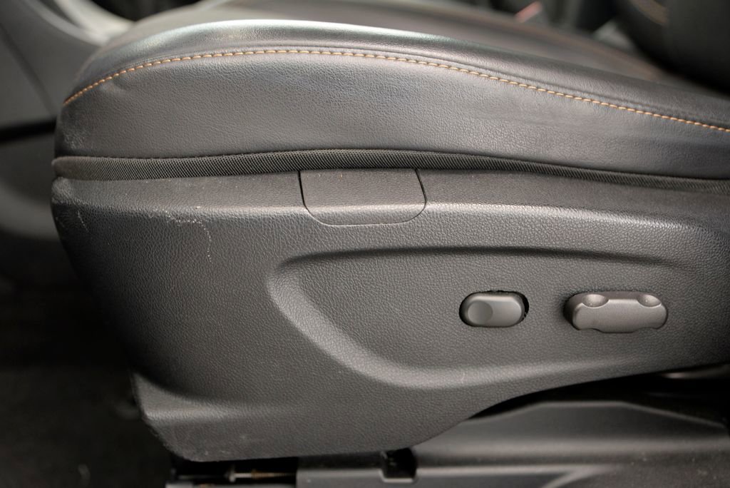 Used 2019 Chevrolet Trax LT w/ Driver Confidence Package image 16