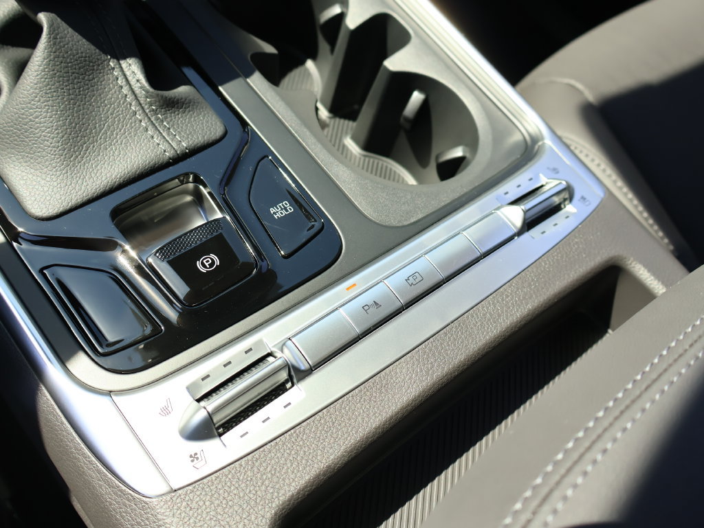 New 2027 Kia Carnival SX w/ Dark Edition Package FWD image 31