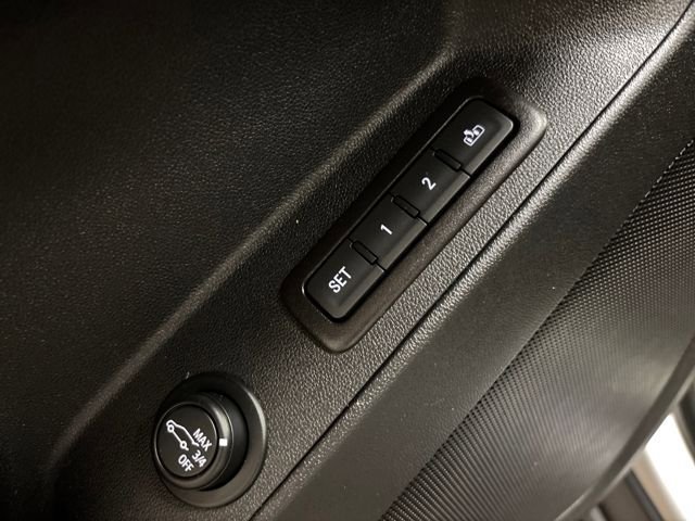 Used 2020 Chevrolet Equinox Premier image 35