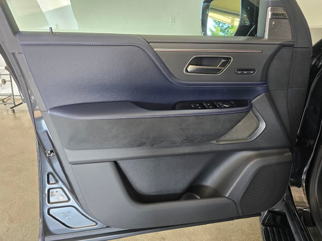 New 2027 INFINITI QX80 Sensory w/ Sport Exterior Package AWD/4WD image 21