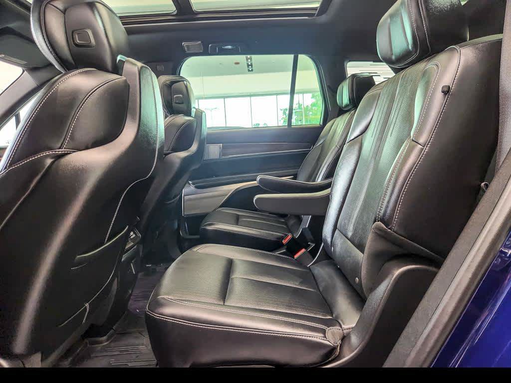 Certified 2026 Cadillac Vistiq Sport w/ LPO, Floor Liner Package AWD/4WD image 14
