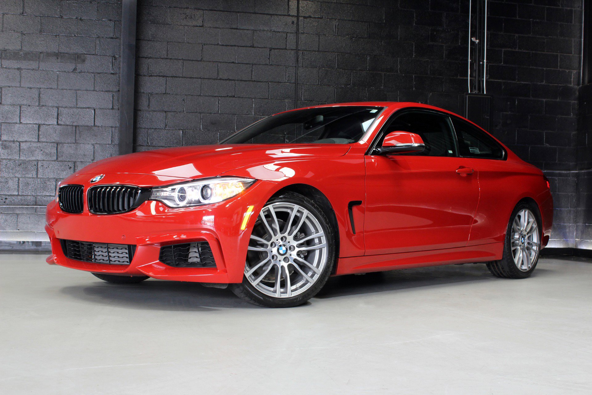 Used 2015 BMW 428i Coupe w/ M Sport image 4