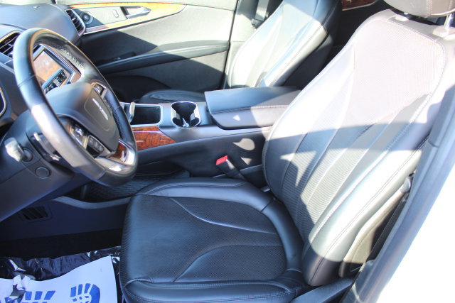 Certified 2020 Lincoln Nautilus Reserve AWD/4WD image 14