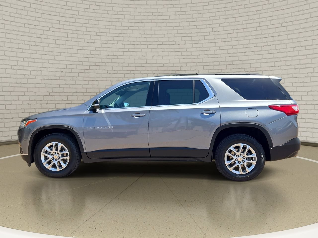 Used 2021 Chevrolet Traverse LT AWD/4WD image 8