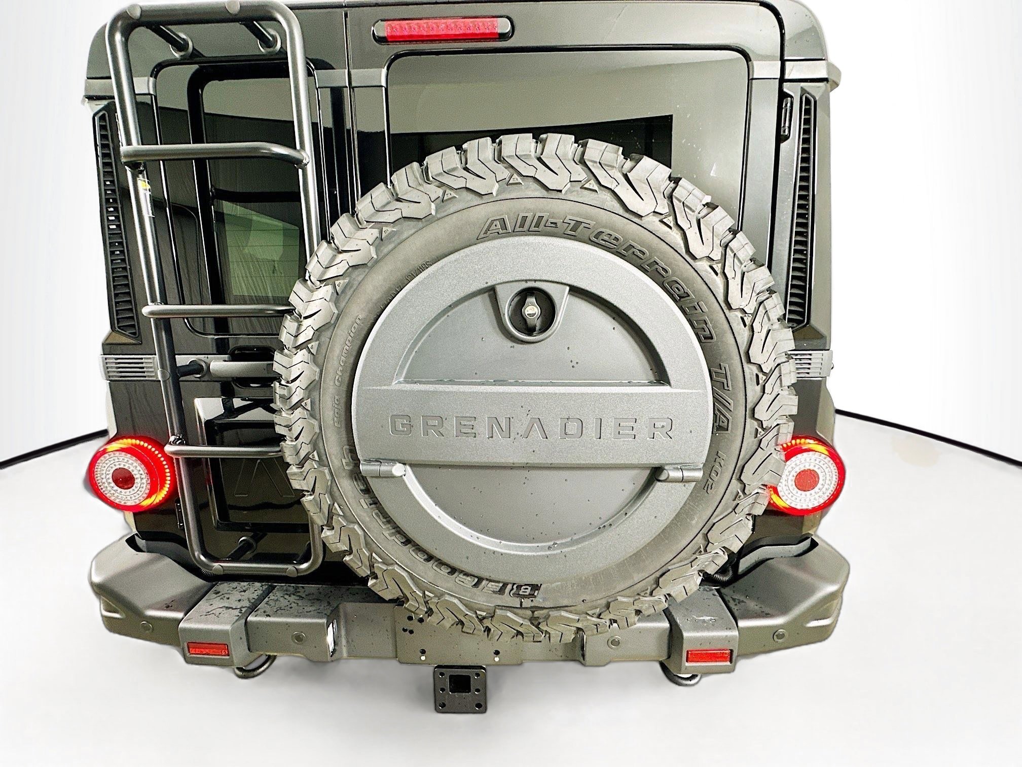 Used 2025 INEOS Grenadier AWD/4WD image 34