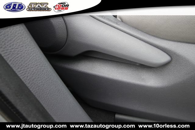 Used 2021 Toyota Sienna LE FWD image 17