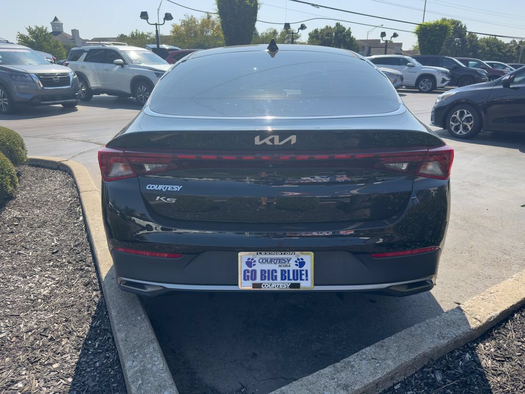 Used 2022 Kia K5 LX FWD image 6