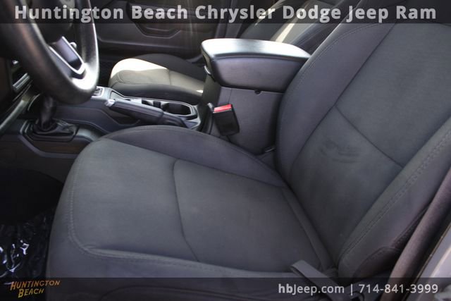 Used 2023 Jeep Wrangler Sport image 29