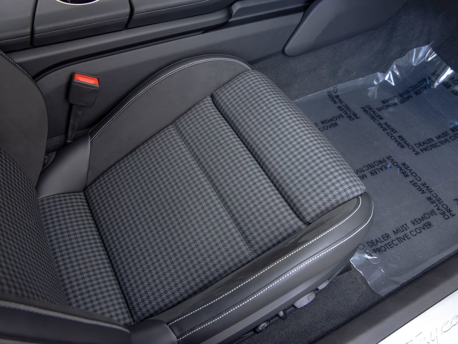 Certified 2025 Porsche Taycan 4S image 53