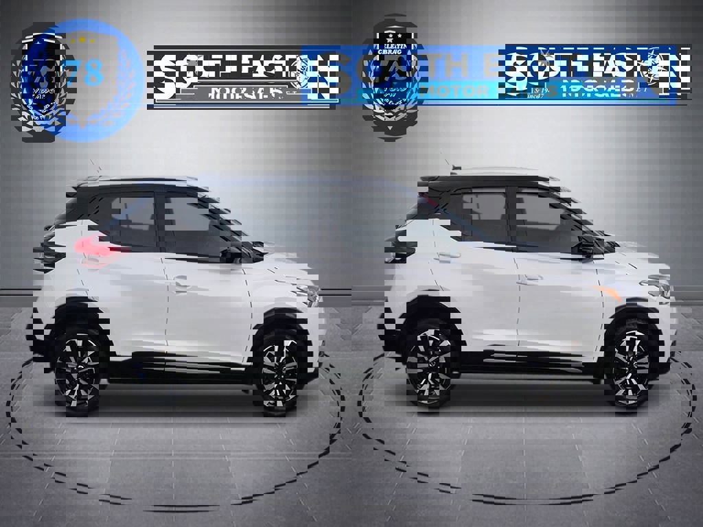 Used 2020 Nissan Kicks SR w/ SR Premium Package image 8