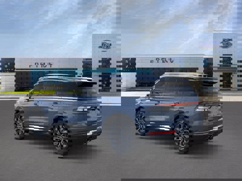 New 2026 Lincoln Aviator Premiere image 4