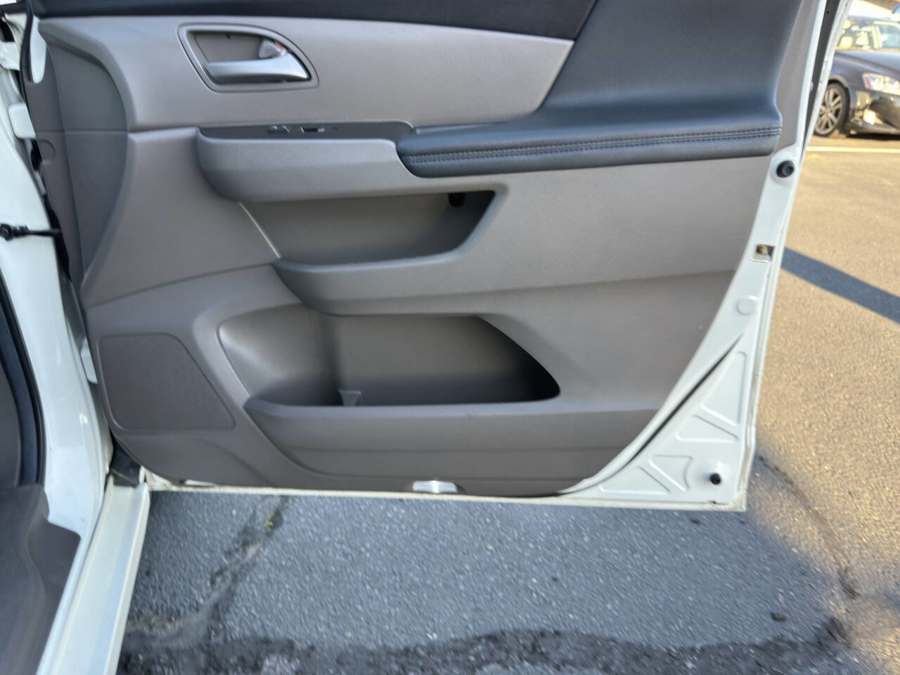 Used 2013 Honda Odyssey Touring image 14