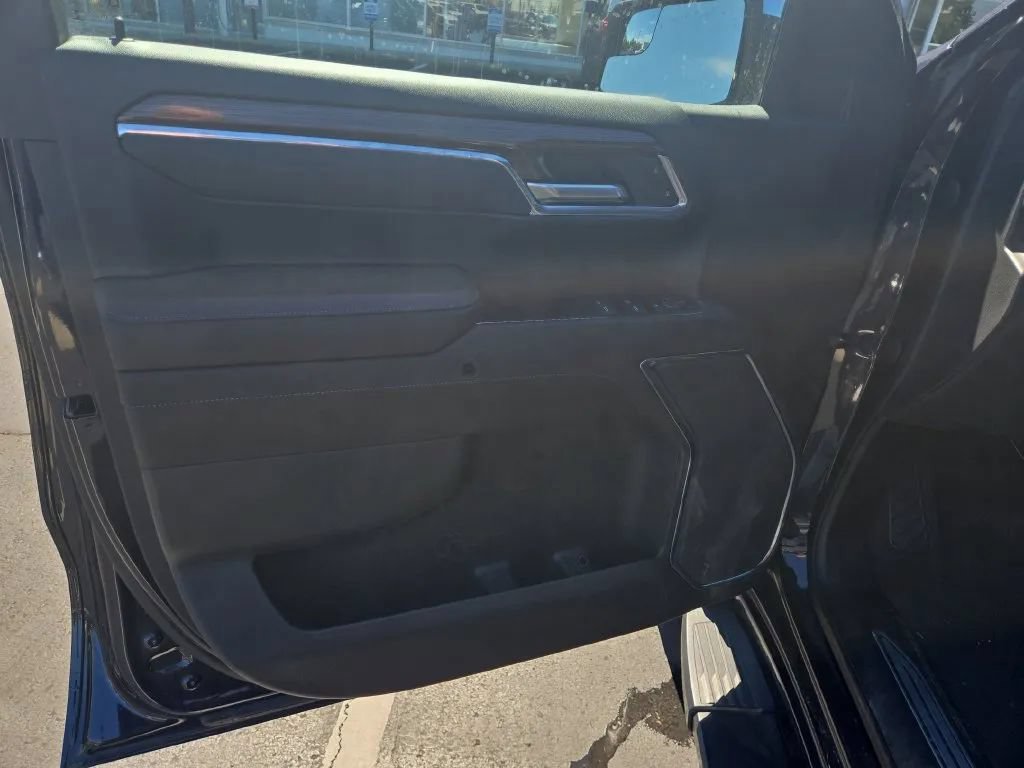 Used 2023 Chevrolet Silverado 1500 LT w/ Protection Package AWD/4WD image 15