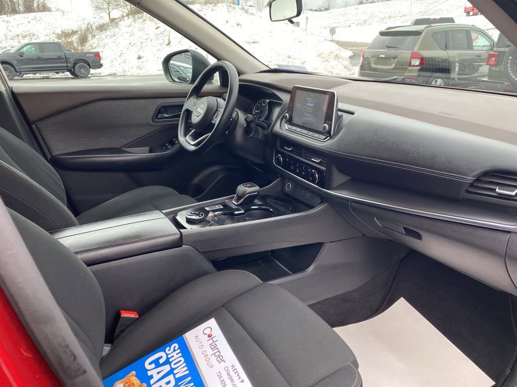 Used 2023 Nissan Rogue S image 10