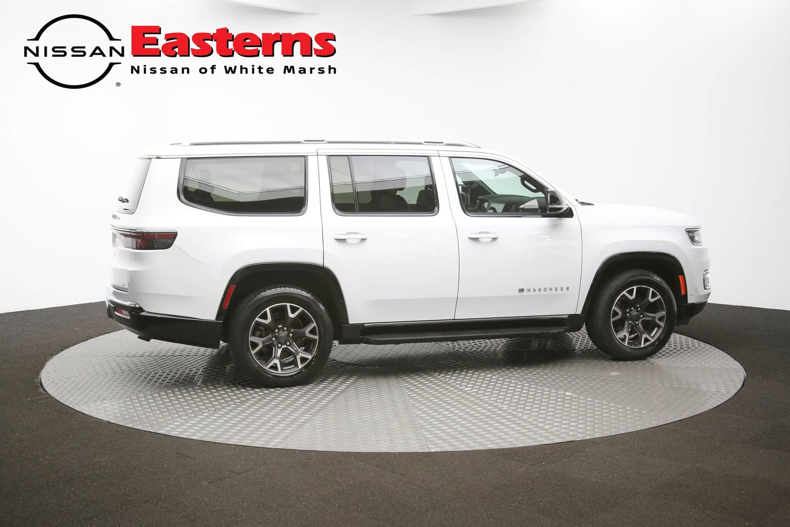 Used 2023 Jeep Wagoneer Series III w/ Preferred Equipment Group image 42