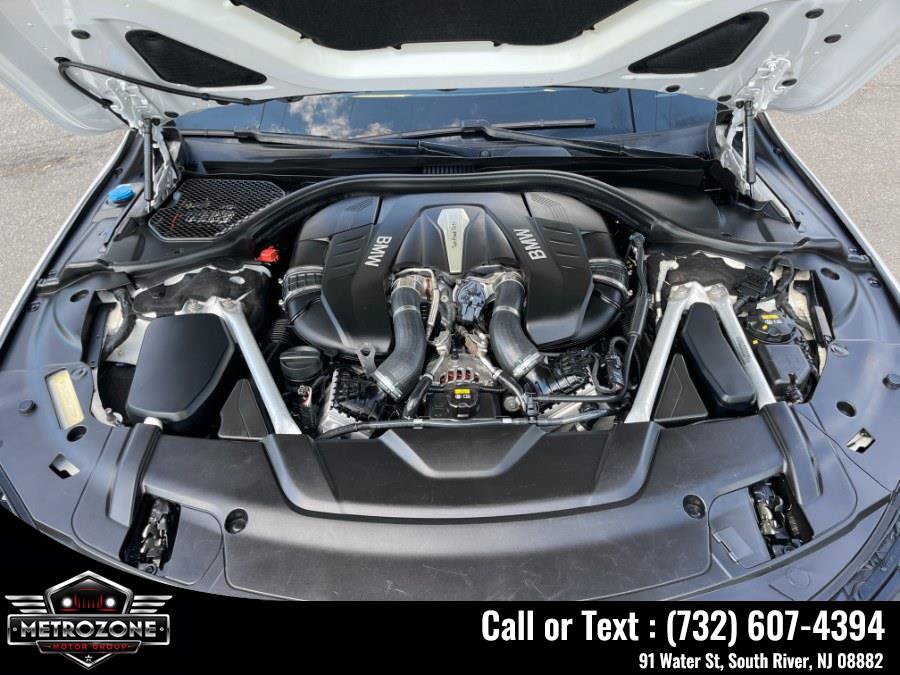 Used 2019 BMW 750i RWD image 27