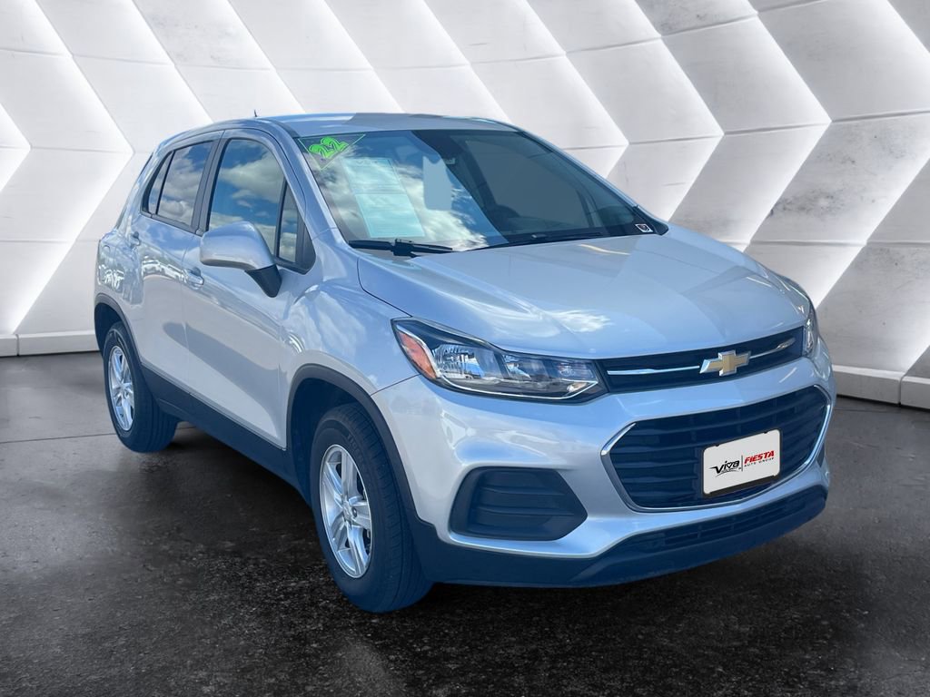 Used 2022 Chevrolet Trax LS w/ Tint and Cruise Package