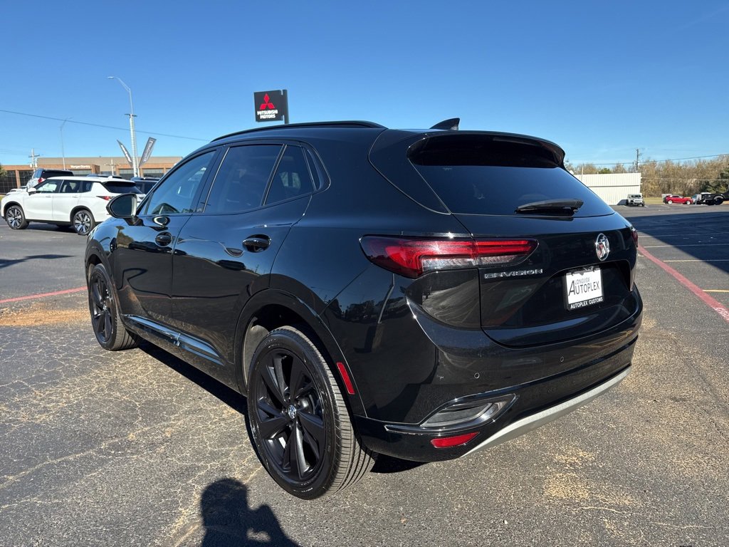 Used 2023 Buick Envision Essence w/ Sport Touring Package image 10