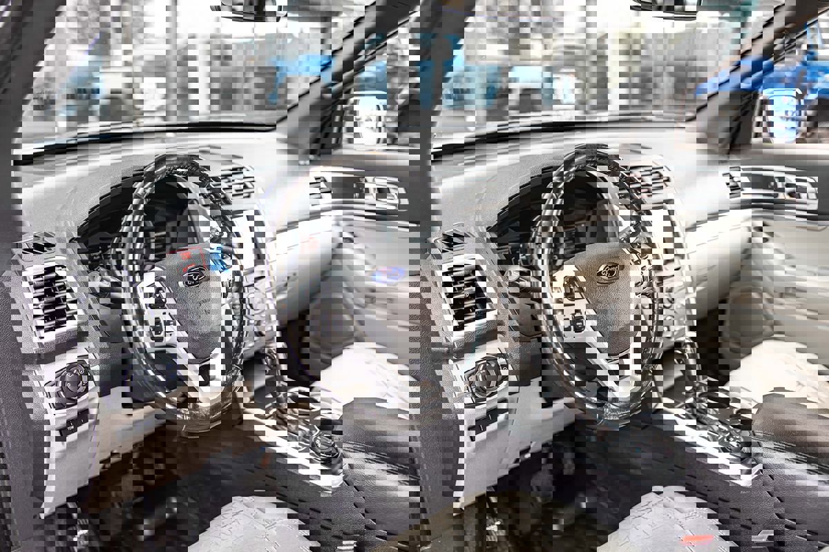 Used 2011 Ford Explorer XLT w/ 202A Rapid Spec Order Code image 19