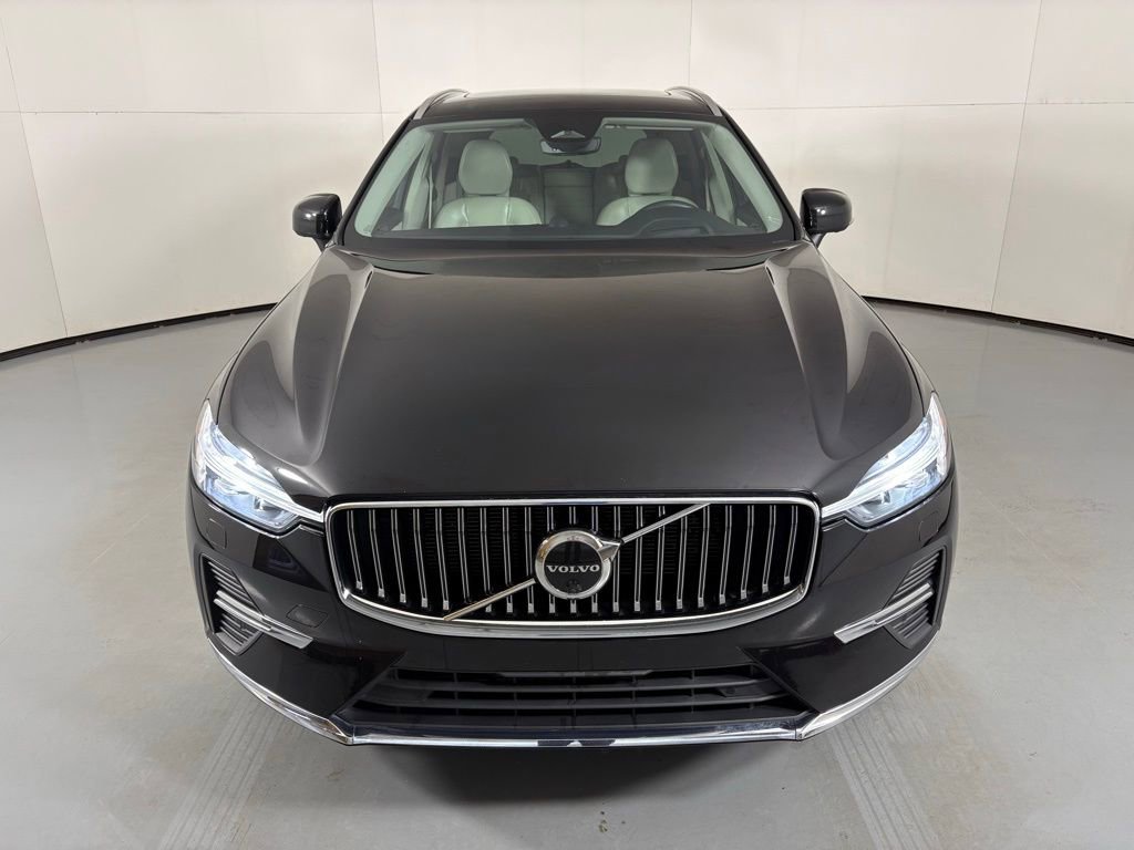 Used 2022 Volvo XC60 B6 Inscription w/ Advanced Package image 3